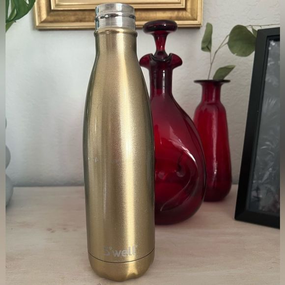 Gold Swell Stainless Steel Insulated Water Bottle - Picture 5 of 7